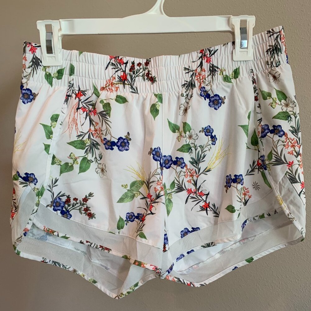 Athleta | Mesh Racer Run Shorts 4”